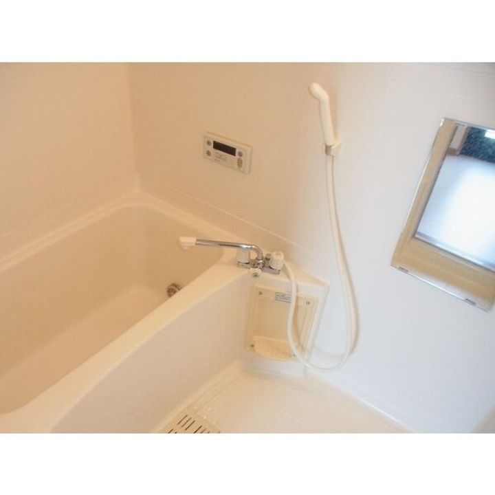 三重県伊勢市上地町(一戸建)の賃貸物件の風呂
