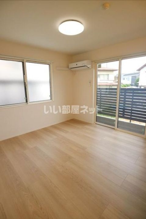 大阪府堺市東区大美野(アパート)の賃貸物件の居間