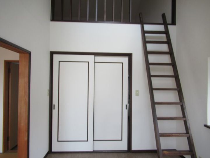 パレス・エスポアIの居間