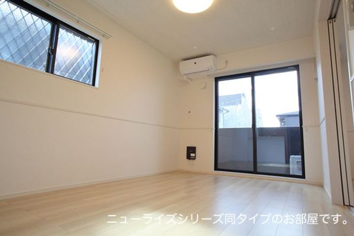 KASHIWAの居間