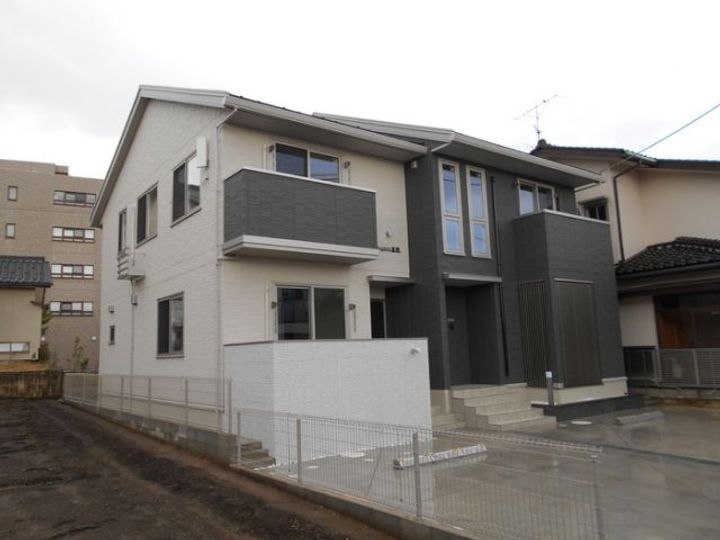 ブライトリー富樫の外観