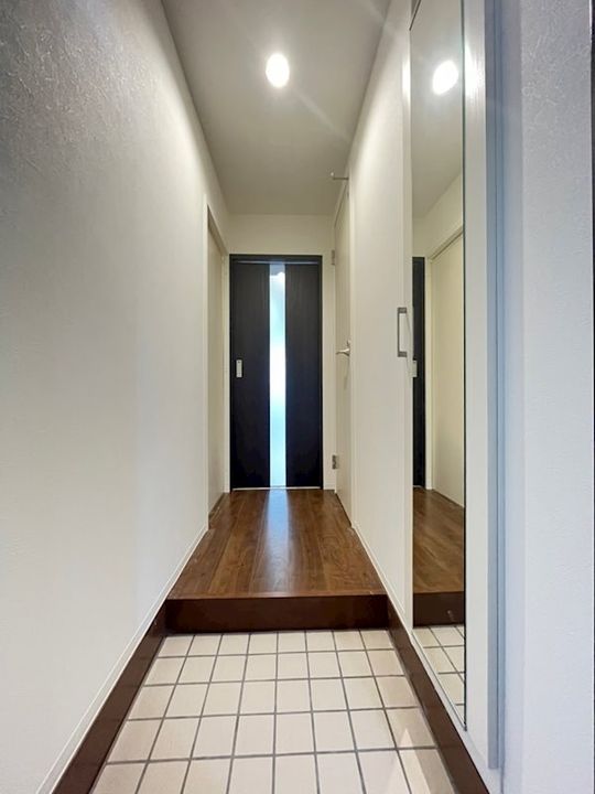 artemis谷山中央の玄関