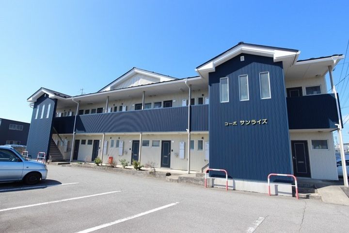 コーポ サンライズの外観