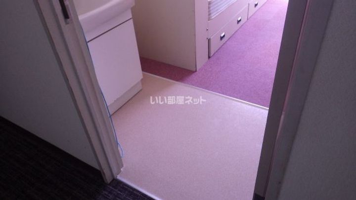 ドーミー赤池の玄関