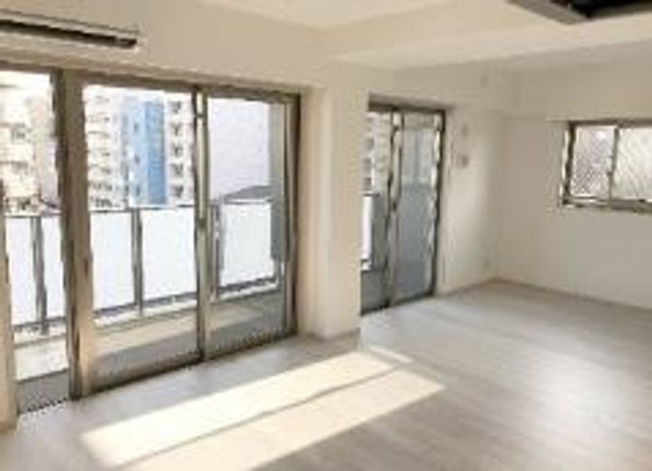 ラグゼナ八王子横山町の居間