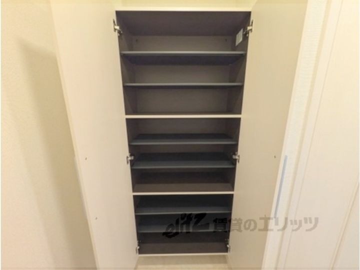 ウエストコミタリア3の内装