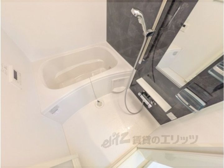 ウエストコミタリア3の風呂