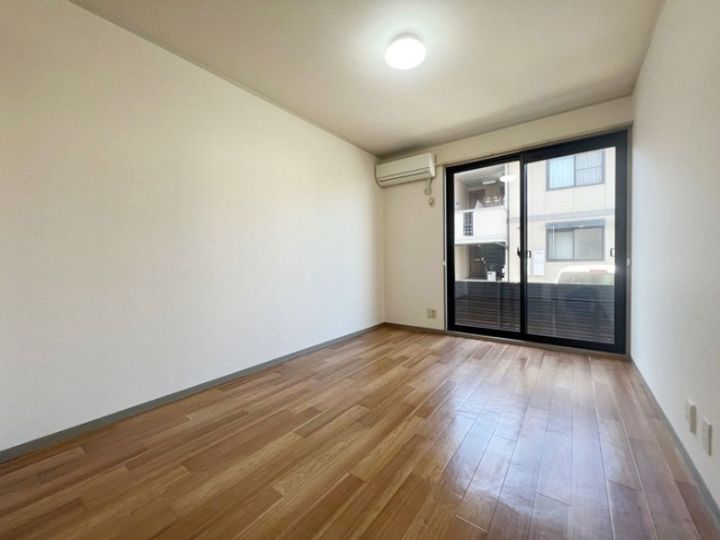 竹富ハイツの居間