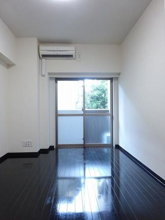 東京都板橋区大谷口上町(マンション)の賃貸物件の居間