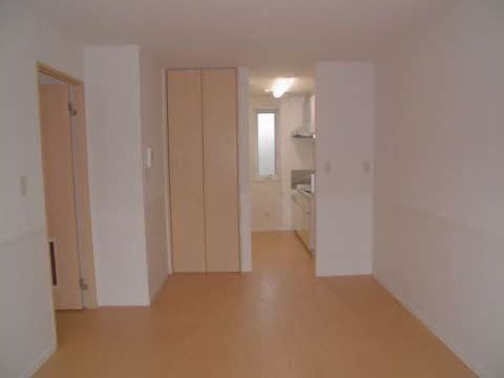 シャーメゾン・ホ・ラグッチ56-Aの居間