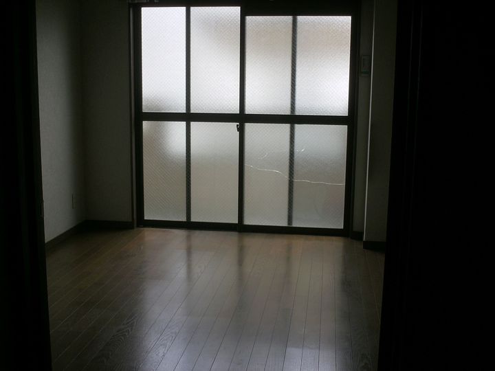 大阪府枚方市牧野本町2(マンション)の賃貸物件の居間