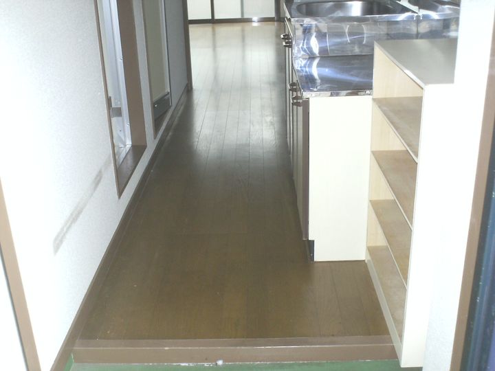 大阪府枚方市牧野本町2(マンション)の賃貸物件の玄関