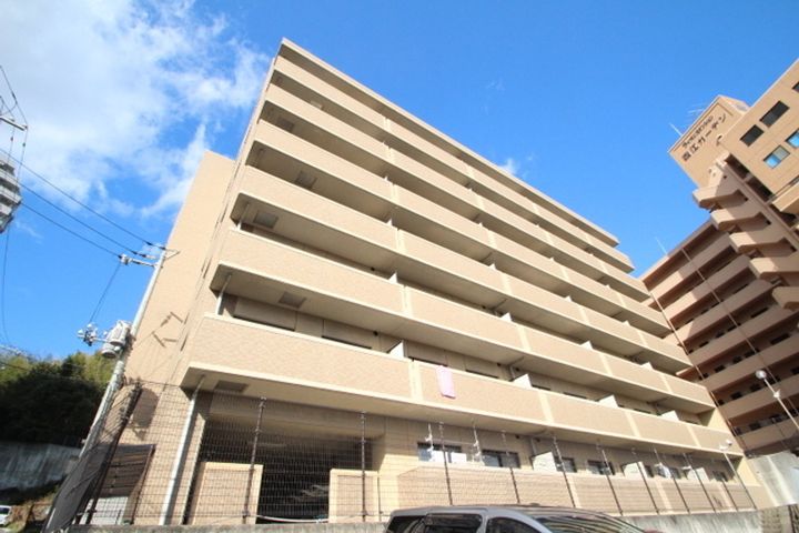 グランカーサ古江の外観