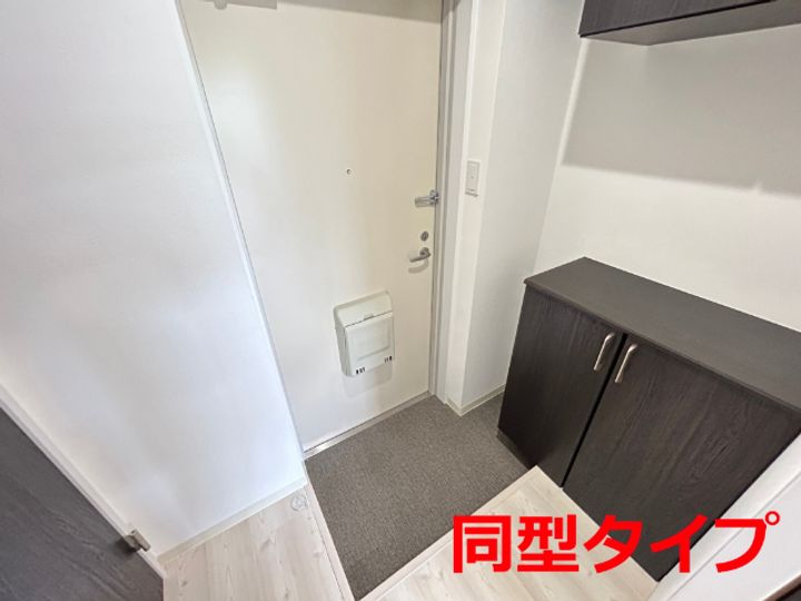 CLASS-Jの玄関