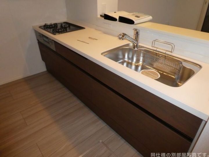 兵庫県伊丹市鋳物師2(アパート)の賃貸物件のキッチン