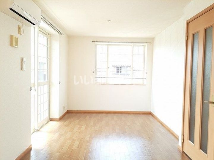 埼玉県白岡市西2(アパート)の賃貸物件の居間