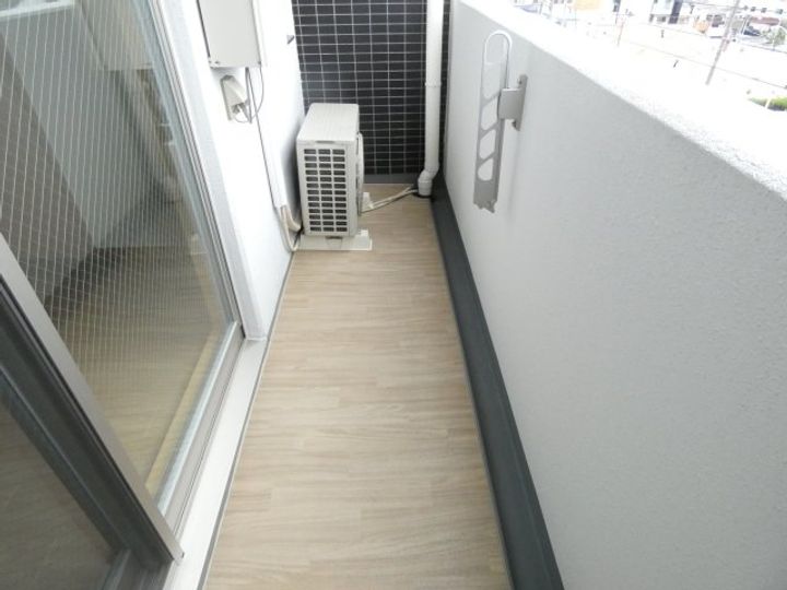 アクセルカクエイの内装