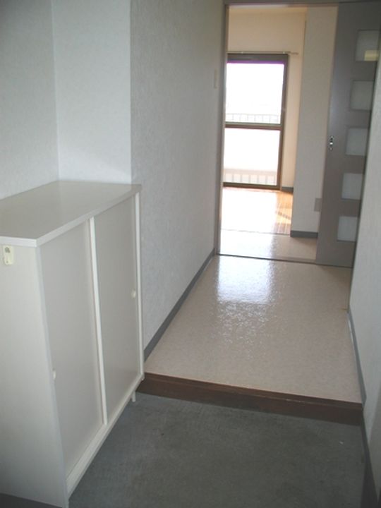 マルベリープレーンハイツの玄関