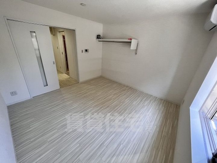 大阪府枚方市長尾元町2(アパート)の賃貸物件の居間