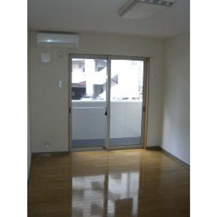 ボアソナードVの居間