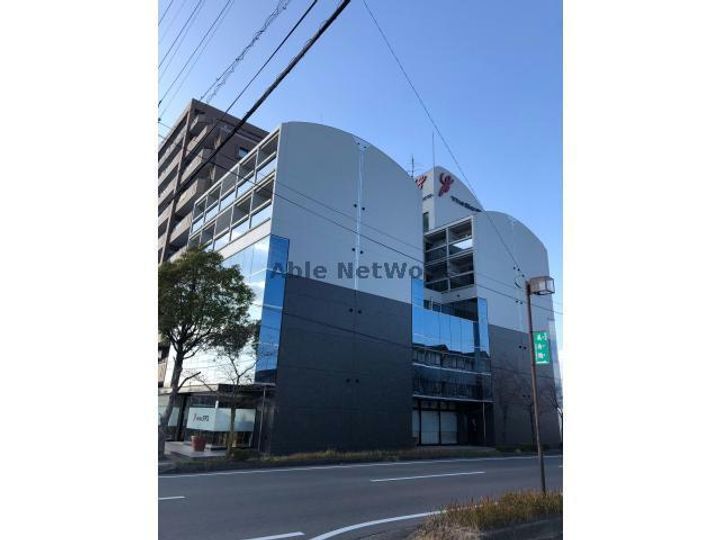 ジアスビルの外観