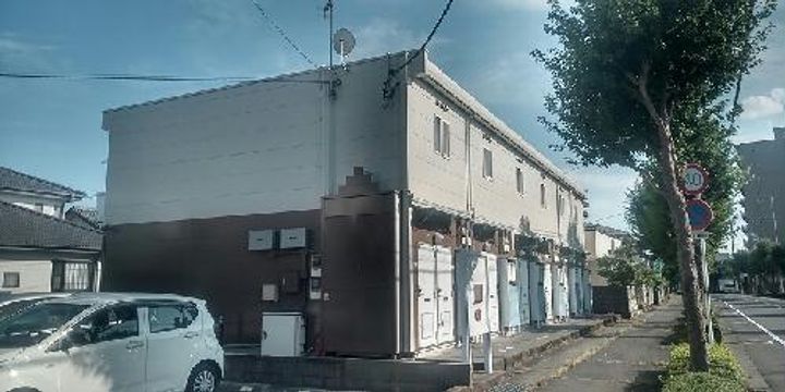 レオパレスシュプールの外観