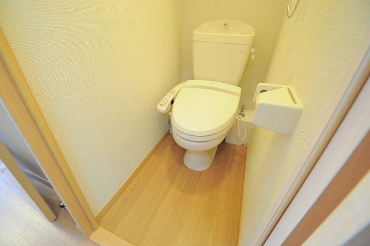 レオパレスビハイントロンチーノの内装