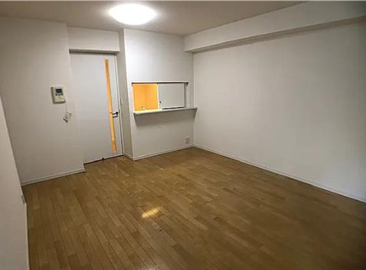 東京都中央区日本橋堀留町2の賃貸マンションの居間