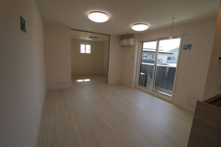 群馬県高崎市台新田町(アパート)の賃貸物件の居間
