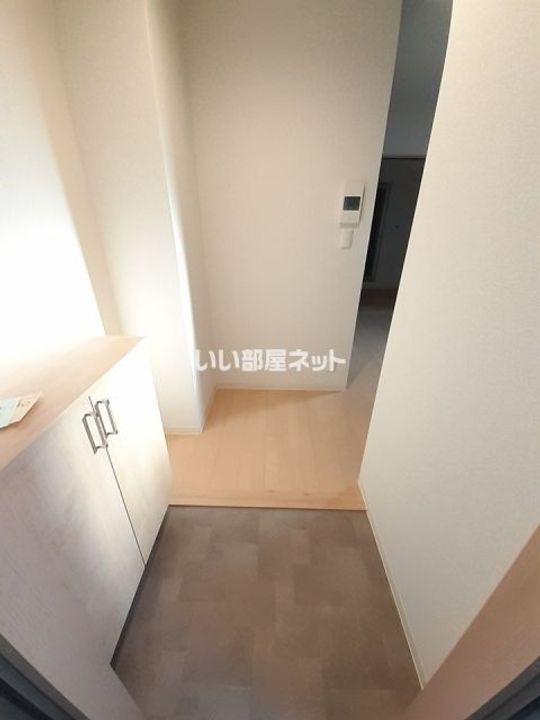 大阪府松原市天美東8(アパート)の賃貸物件の玄関