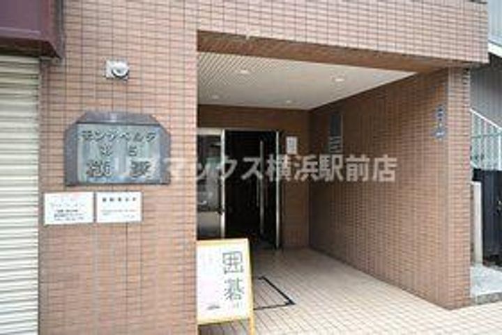 神奈川県横浜市西区平沼1(マンション)の賃貸物件の地図