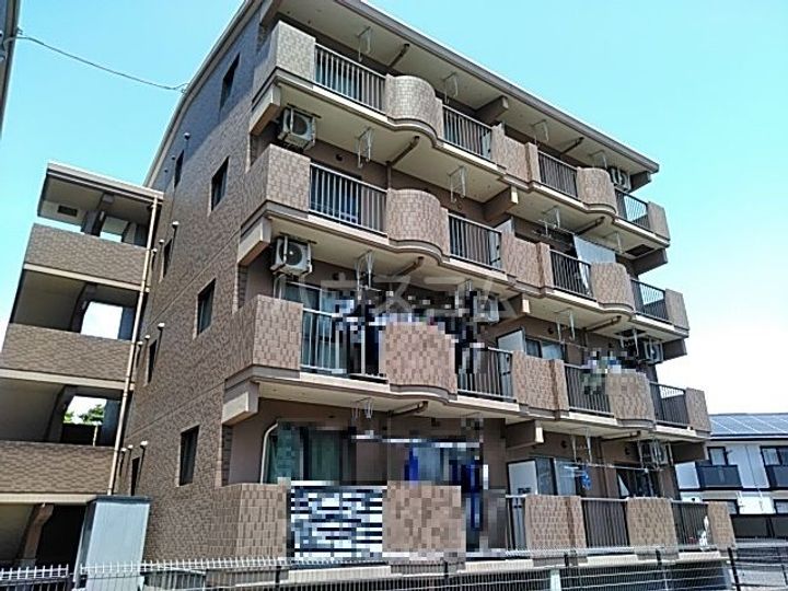 ルミエール山本Aの外観