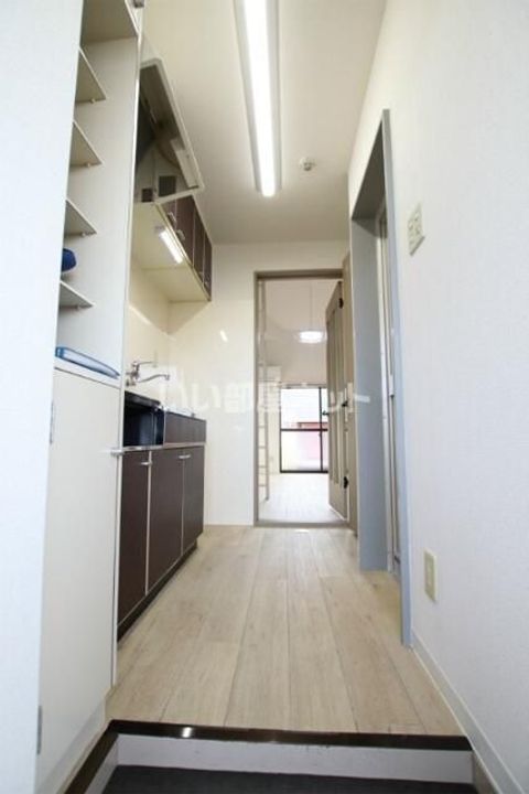 リファレンス企救丘Aの玄関