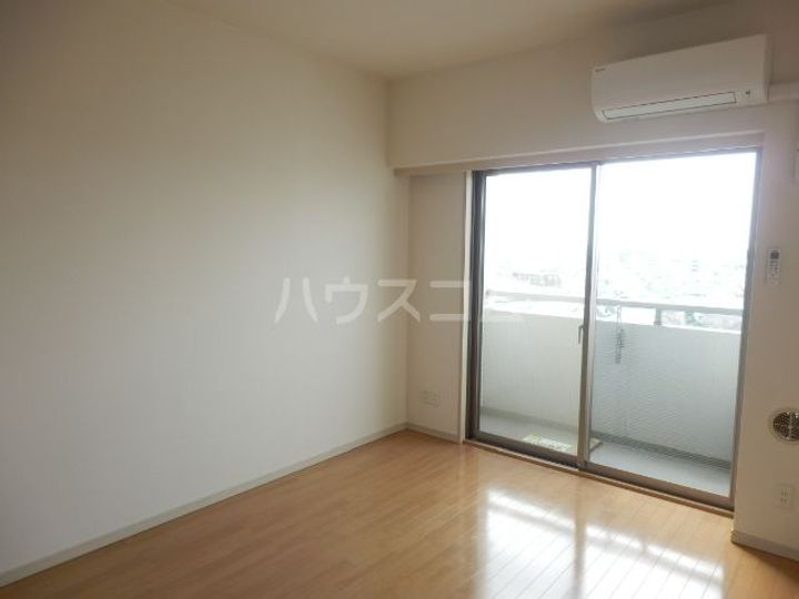 Humanハイム船橋の居間