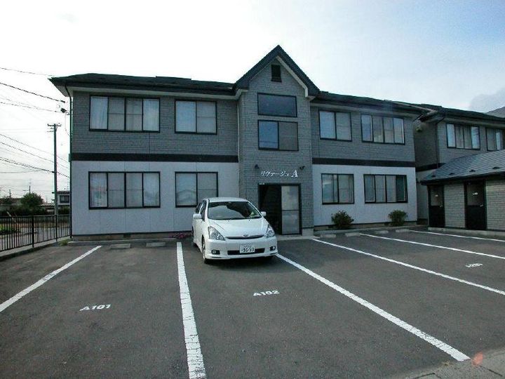 ●リヴァージュ長苗代 Aの外観
