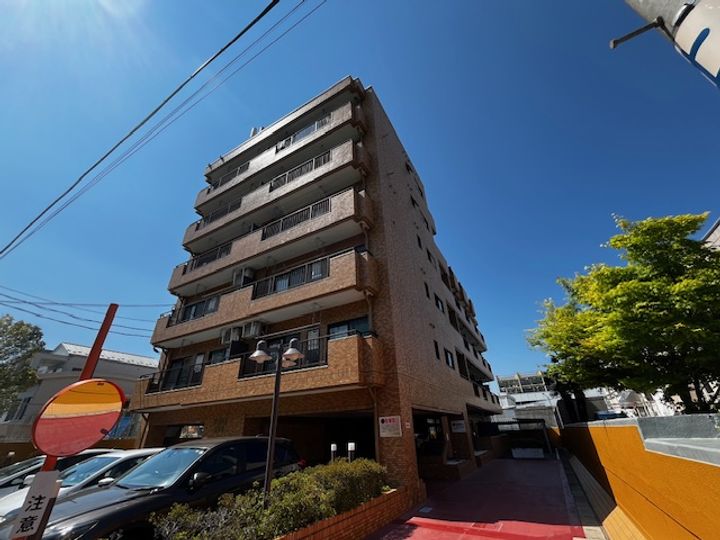 (東北大学病院そば)ダイアパレス星陵町の外観