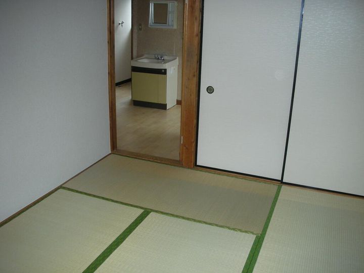 河田ハイツの内装