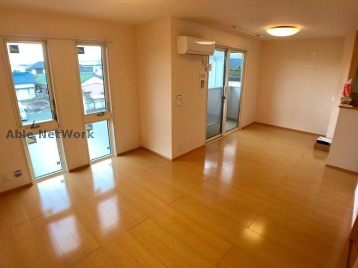 愛知県豊川市四ツ谷町1(アパート)の賃貸物件の居間