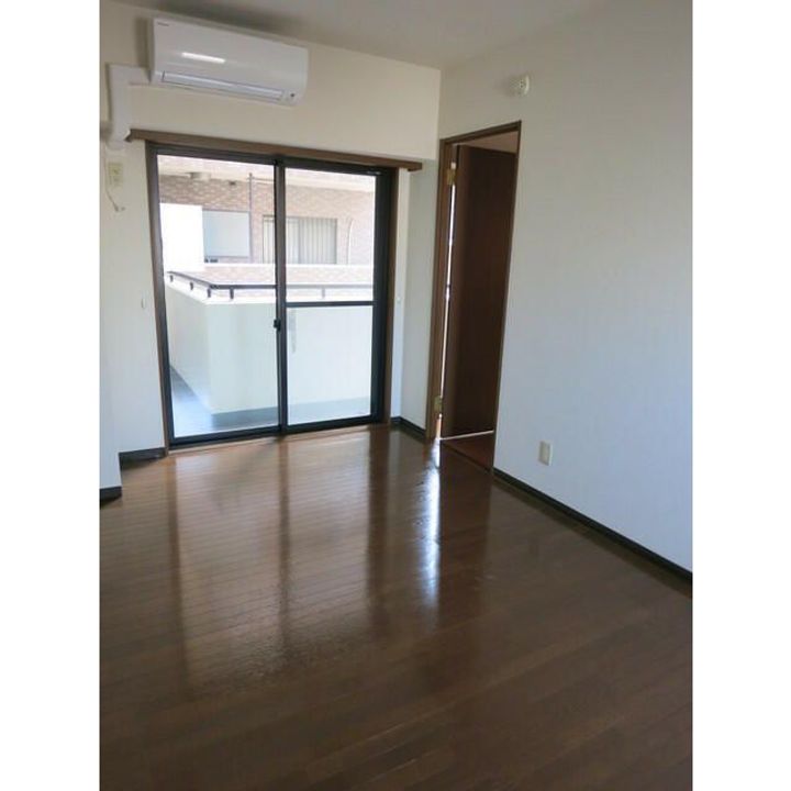 東京都目黒区上目黒2(マンション)の賃貸物件の居間