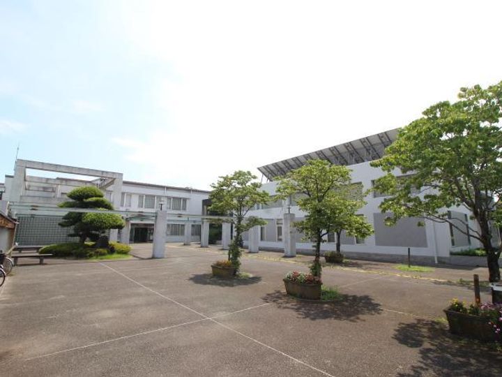 リトルアイランドの周辺