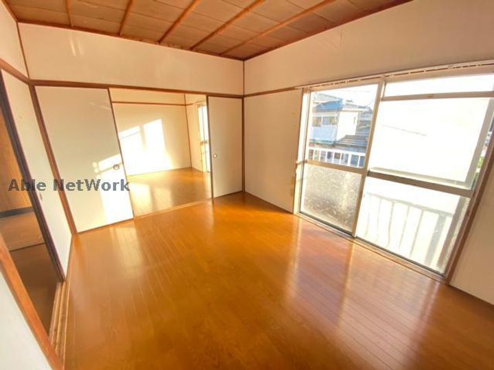 エンゼルハイツ長田の居間