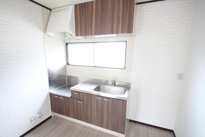 シャーロットタウン Bのキッチン