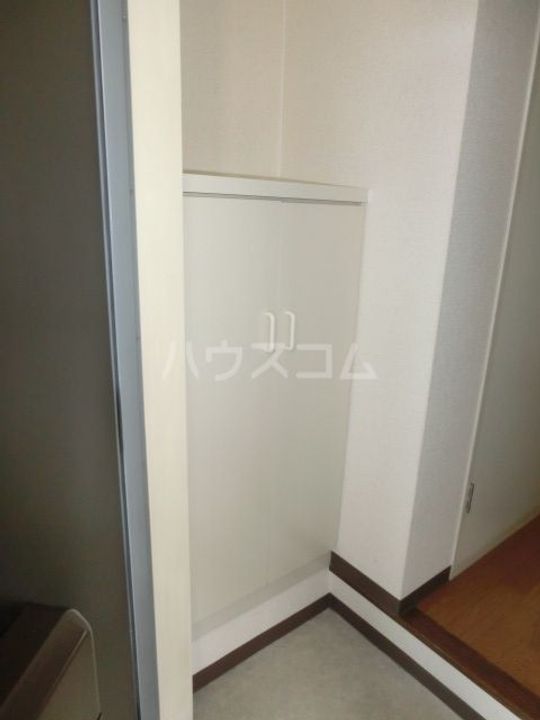 オークヒルズ円庄IIの玄関