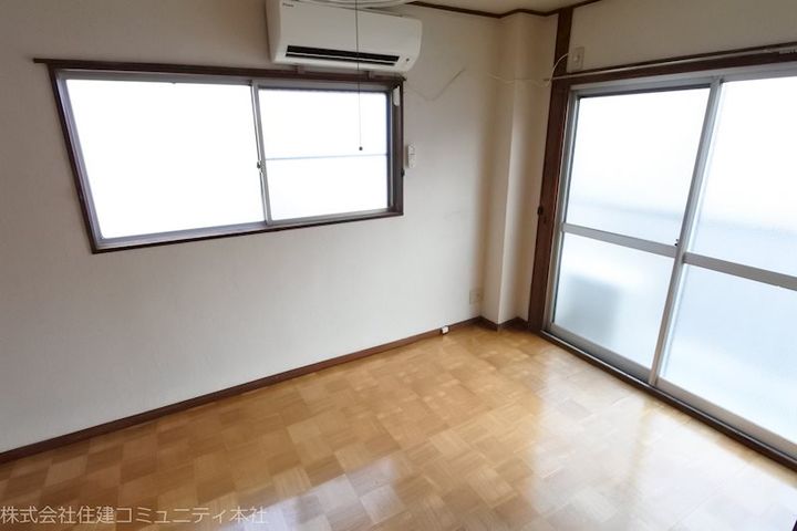 東京都渋谷区西原3(マンション)の賃貸物件の居間