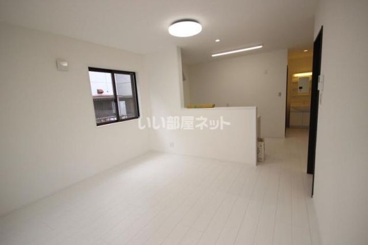 大阪府茨木市太田1(一戸建)の賃貸物件の居間