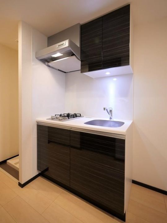 東京都港区三田2(マンション)の賃貸物件のキッチン