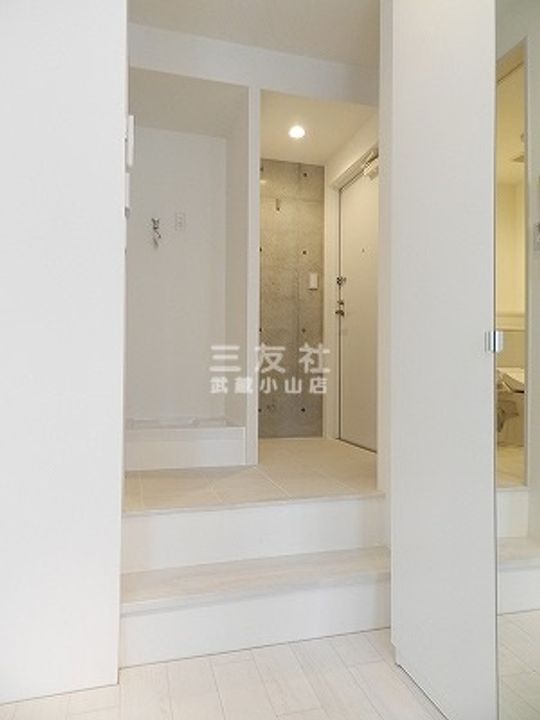 EXAM不動前の玄関