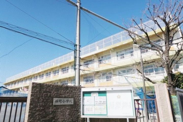 プレクシアガーデンの周辺