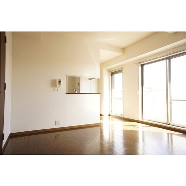 豊田ハウスの居間