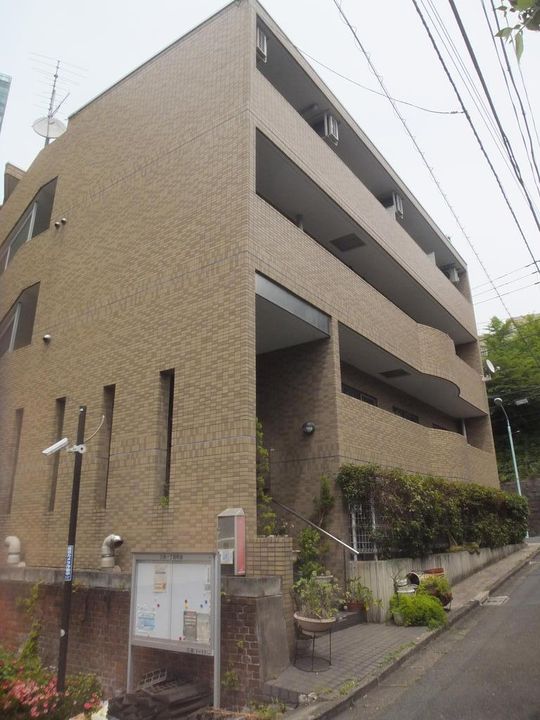 アリエル三田の外観